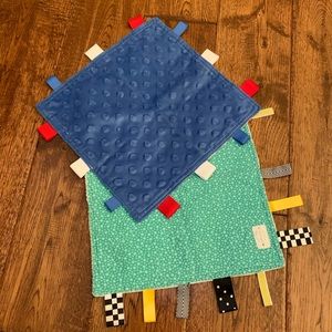 Taggie Blankets Set of 2